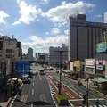 写真: 宇都宮駅前の4車線の道路（8月19日）