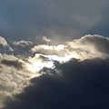 写真: 太陽を隠した雲（12月25日）