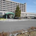 写真: 済生会病院の建物（3月31日）