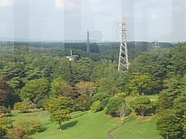 タワーからの風車と鉄塔（9月18日）