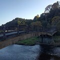 写真: 青空と格好良い橋（11月8日）