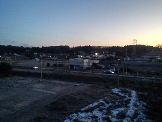 写真: 陸橋から見えた朝焼け（1月10日）