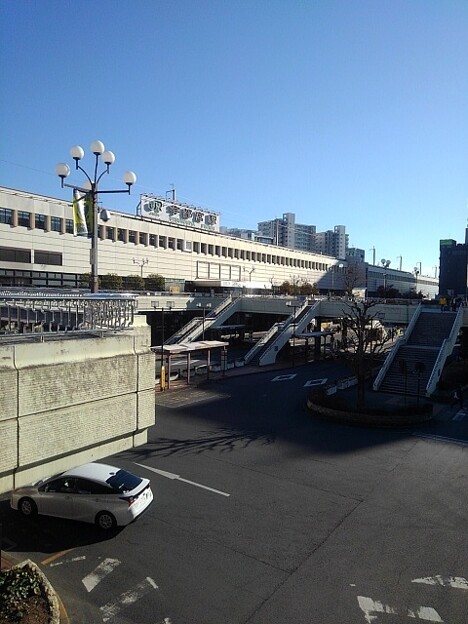 駅舎とバスターミナル（1月12日）