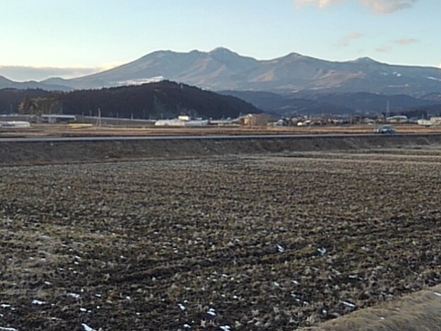 水田からの高原山（2月8日）