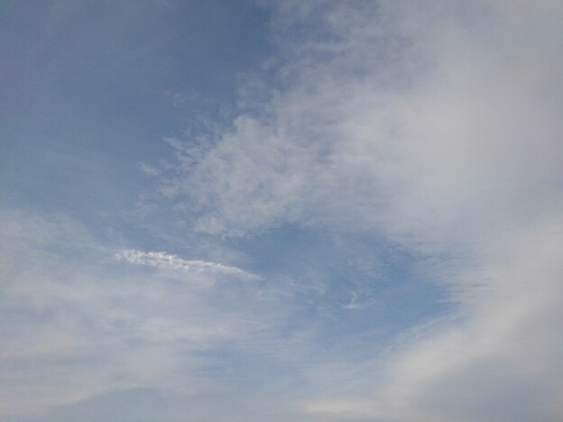 写真: 伸びる雲（4月20日）