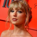 Photos: Beautiful Blue Eyes of Taylor Swift(11233)