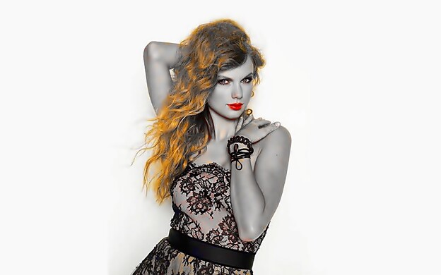 Beautiful Blue Eyes of Taylor Swift(11345)