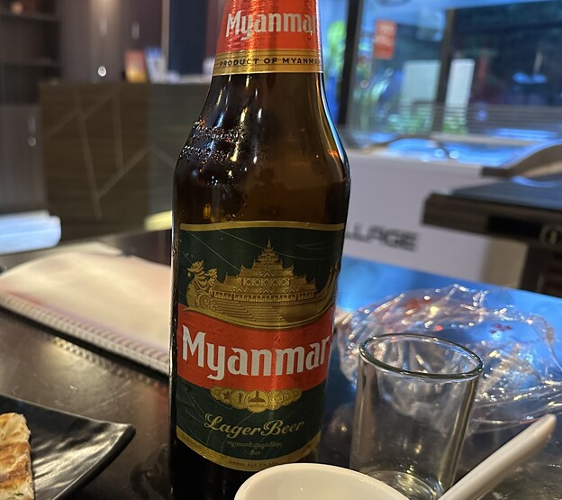XiYangYangで晩飯 at Yangon (5)