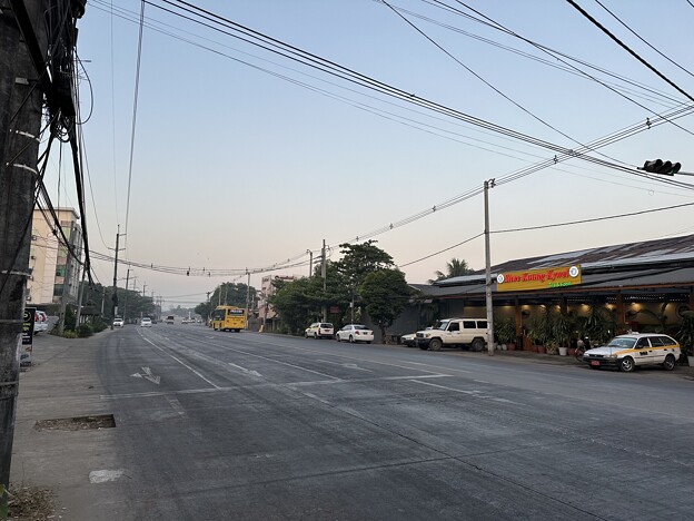 1月21日　日曜日のヤンゴンの朝 (7)