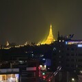 シュエダゴンが見えるBARにて at Yangon (4)A