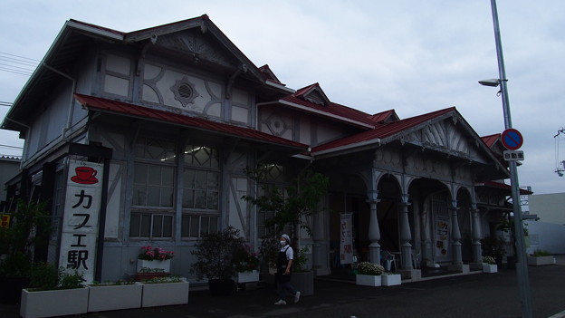 写真: 浜寺公園駅旧駅舎 (2)