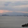 写真: 江ノ島と丹沢