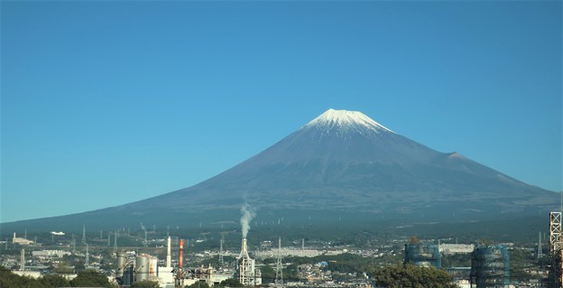 写真: 新幹線からの富士山202111