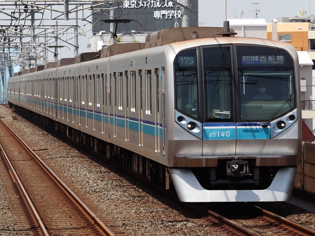 写真: 東京メトロ東西線05N系　05-140F