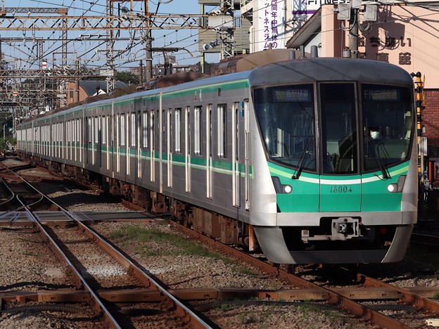 東京メトロ千代田線16000系　16104F