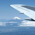 写真: 機窓から富士山