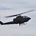 写真: AH-1S訓練飛行