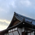 写真: IMG_240104 (44)　お寺の上の冬空