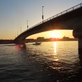 写真: IMG_240425 (32)　東二見橋の朝日と出漁