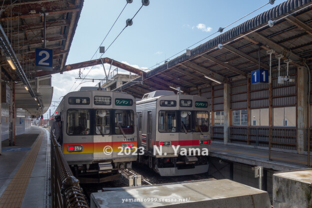 写真: 富山駅