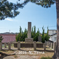 写真: 粟ヶ崎遊園創設者 平澤嘉太郎の碑