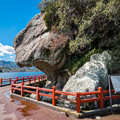 写真: 淡島橋の獅子岩