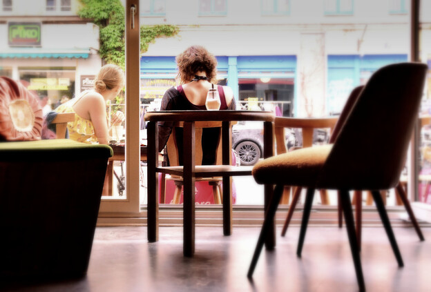 写真: ベルリンのカフェ