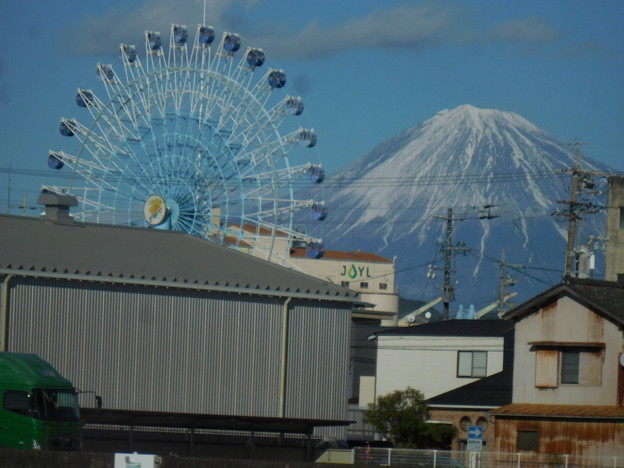 写真: 富士と観覧車のコラボ