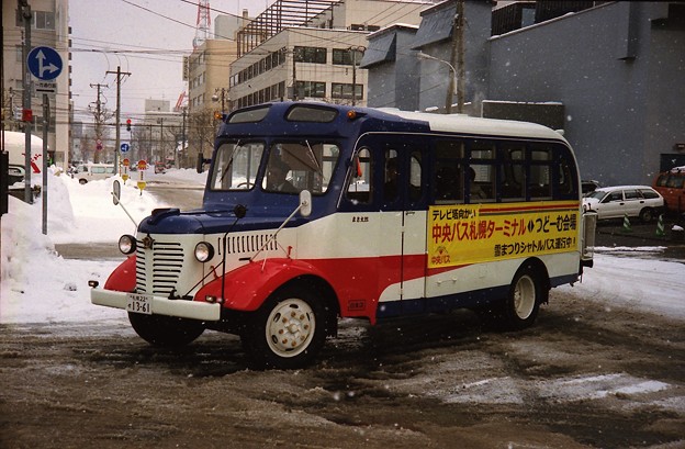 写真: 北海道中央バスの代燃車バス「まき太郎」