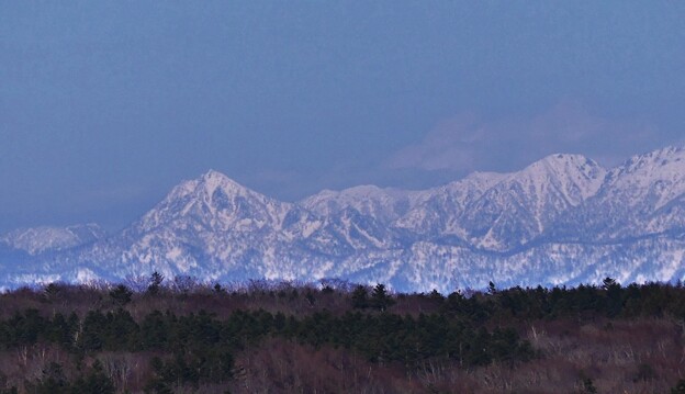 写真: 10日前の出し残り　芦別岳