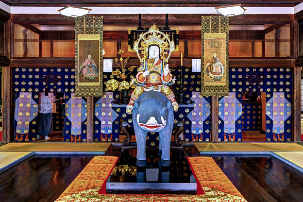 写真: 臨済寺本堂　摩利支天像(座禅堂安置の摩利支天像の複製)　(特別公開　2021年10月15日)