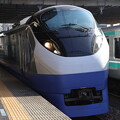 写真: 常磐線　E657系K1編成「ブルーオーシャン」塗装　ひたち・ときわ