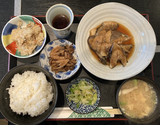 写真: カラスカレイ煮（日替わりランチ）　大阪／粉浜