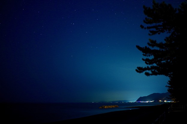 星の見える海岸で