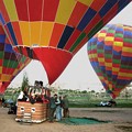 写真: ２０人乗りの熱気球