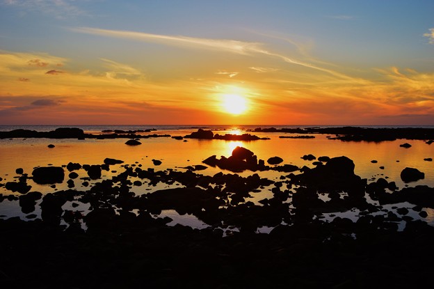 Photos: 静寂の落陽　能登　上野海岸