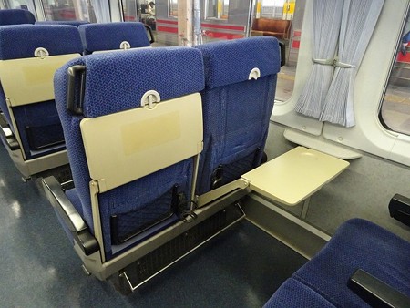 TRR2002-座席背面