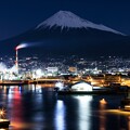 工場夜景と富士山 その３