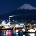 写真: 工場夜景と富士山 その４