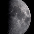 写真: 上弦の月