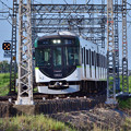 写真: 2021_0503_070513_02　舟橋川堤防を下ってくる上り電車