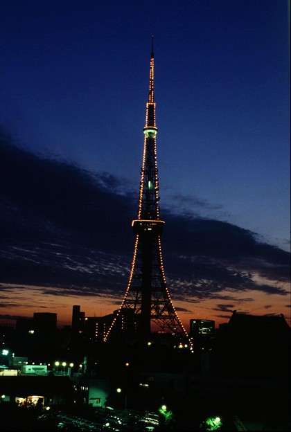 写真: 東京タワーが見える窓