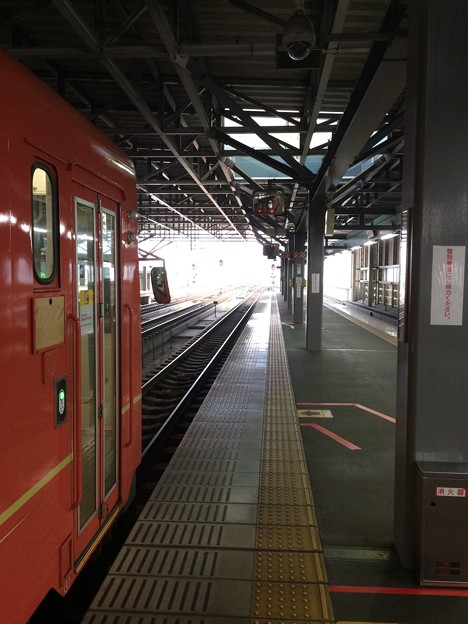 写真: 福井駅17