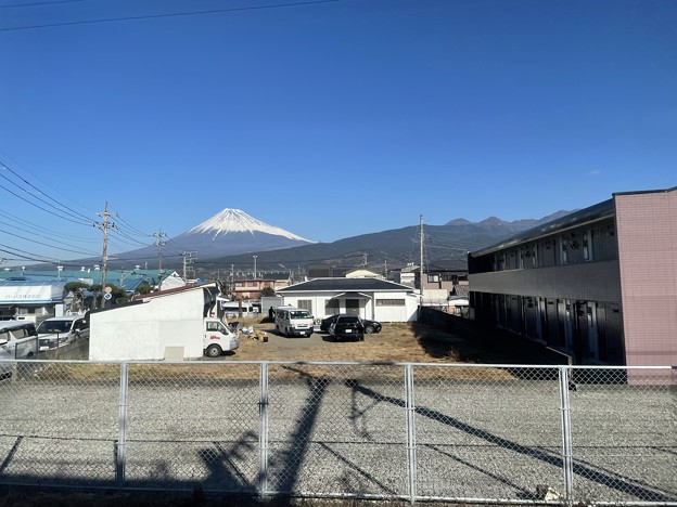 東田子の浦駅付近からの富士山２