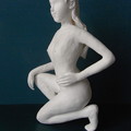 写真: 紙粘土人形裸婦像90横