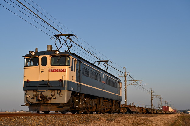 Photos: 貨物列車 1092レ (EF652067)