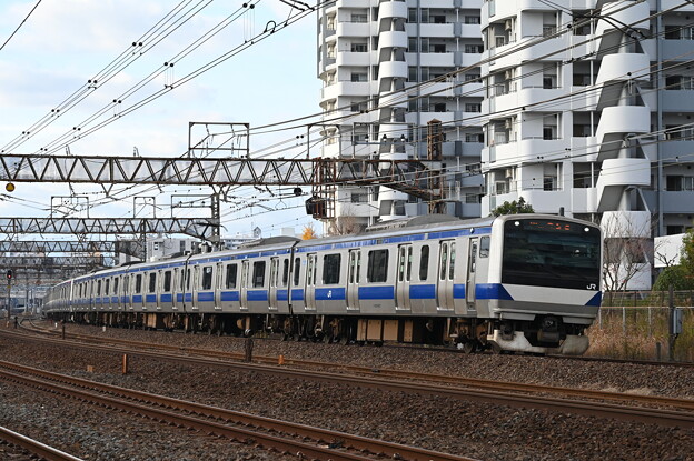 写真: 常磐線中距離普通列車 (E531系)