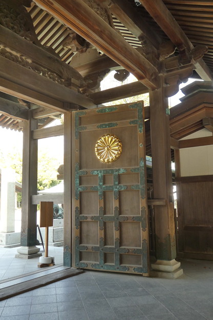 神門の扉