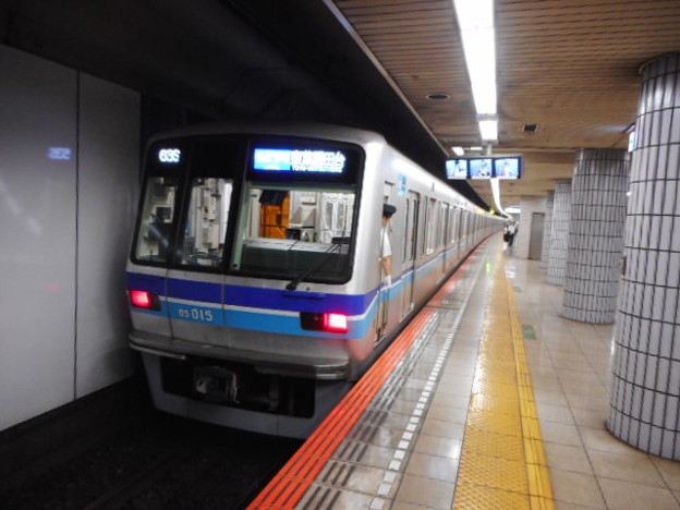 02-22　東京メトロ05系電車（東海神）