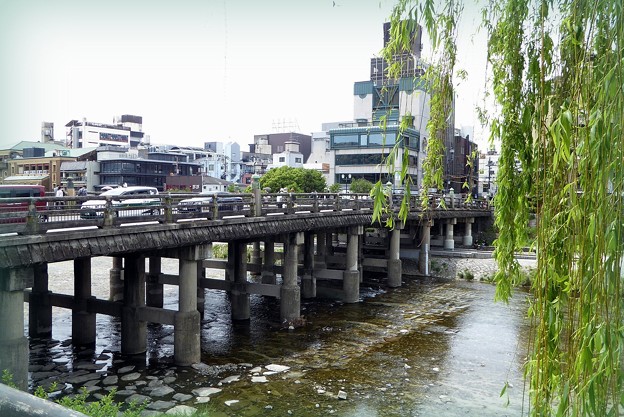 写真: 東海道起点終点の橋